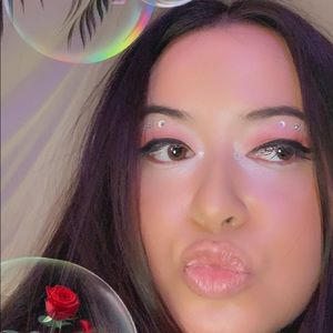 Meet your Posher, Jasmine